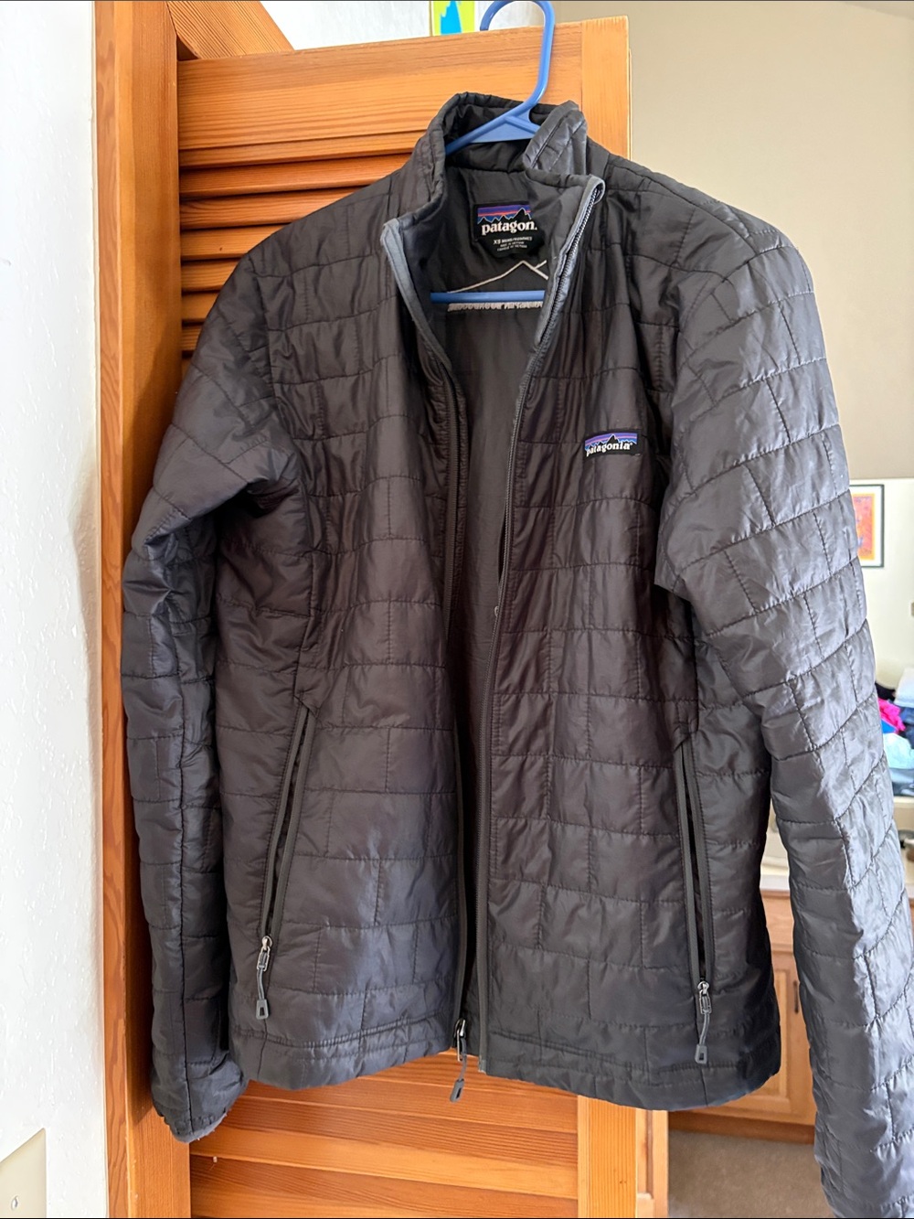 Patagonia Men's Black Quilted Puffer Jacket